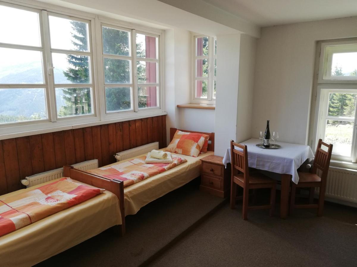 Horska Chata Sedmidoli Hotell Špindlerŭv Mlýn Eksteriør bilde